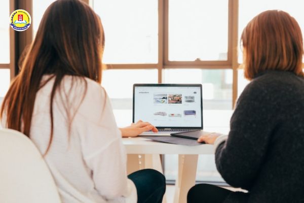 quan-tri-nhan-su-online-hoc-gi