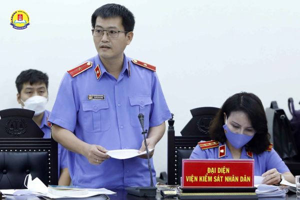 co-hoi-viec-lam-nganh-luat