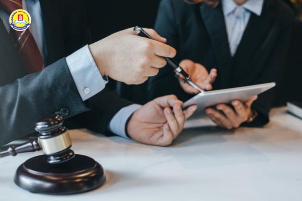 viec-lam-nganh-luat-1